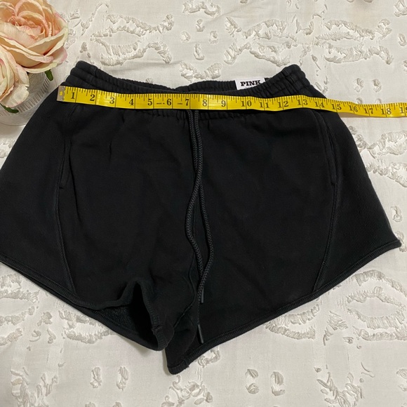 🆕 Victoria’s Secret PINK Ivy Fleece Curved Hem Shorts - Picture 9 of 13